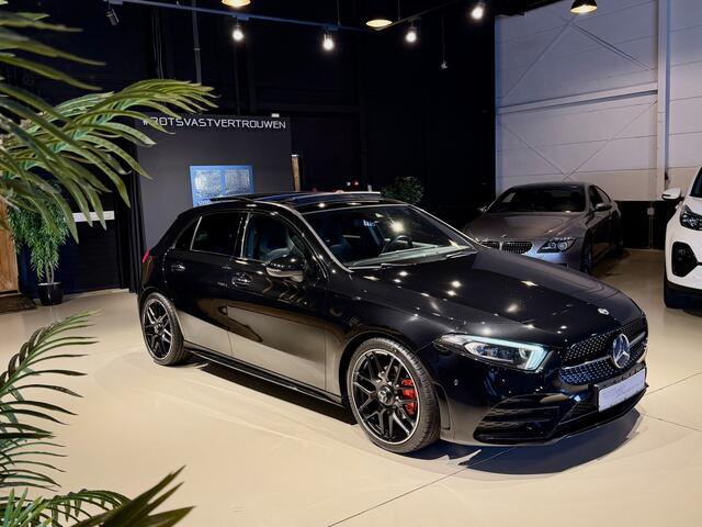 Mercedes-Benz A-KLASSE A200 AMG Pano|Camera|Memory|Sfeer|Night Zwart