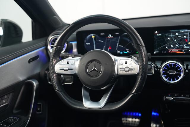 Mercedes-Benz A-KLASSE 250 e AMG ? PANO ? MULTIBEAM ? NIGHT ? CAMERA ? SFEERVERLICHTING ? CRUISE ? BTW ? 1.EIG