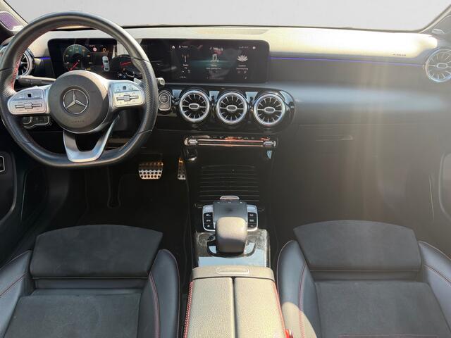 Mercedes-Benz A-KLASSE 180 Business Solution AMG Aut- Panoramadak, Burmester Audio, Sfeerverlichting, Xenon Led, South Seas Blue Metallic