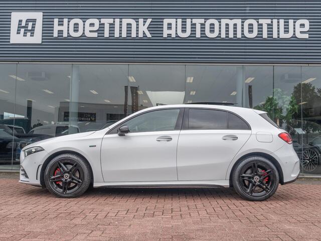 Mercedes-Benz A-KLASSE 250 e Business Solution AMG Limited | Pano | Ambiente | Night