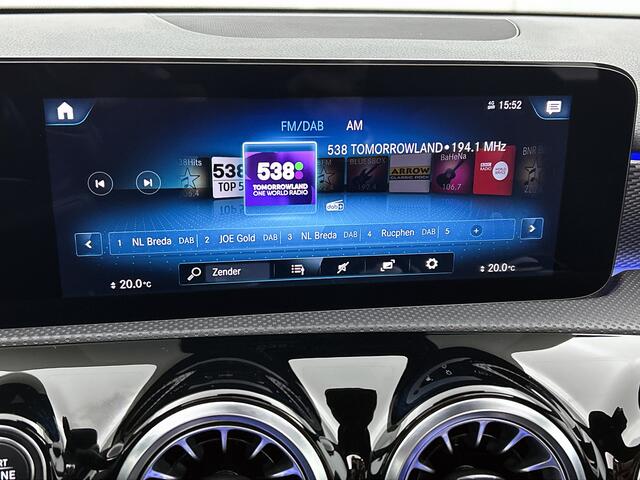 Mercedes-Benz A-KLASSE 200 Business Solution Luxury (PANORAMADAK, SFEERVERLICHTING, TREKHAAK WEGKLAPBAAR, MULTIBEAM, ELEKT. STOELEN)