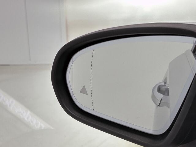 Mercedes-Benz A-KLASSE 200 Business Solution Luxury (PANORAMADAK, SFEERVERLICHTING, TREKHAAK WEGKLAPBAAR, MULTIBEAM, ELEKT. STOELEN)