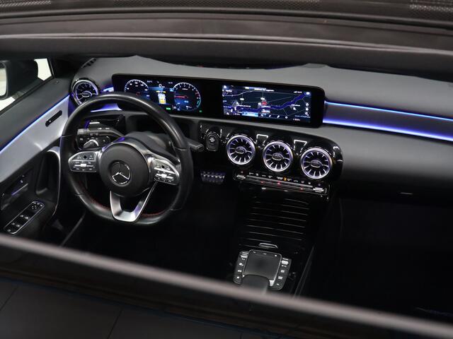 Mercedes-Benz A-KLASSE 250 e Business Solution AMG Limited [SCHUIFKANTELDAK, APPLE CARPLAY, ANDROID, STOELVERWARMING,CRUISE CONTROL, PDC V+A, ACHTERUITRIJ CAMERA, KEYLESS ENTRY, CLIMATE CONTROL, NAVIGATIE, NIEUWSTAAT]