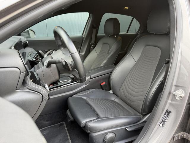 Mercedes-Benz A-KLASSE 250 e 17"/Dodehoek/Camera/PDC v+a/Apple Carplay & Android Auto/DAB/Navigatie/Climate