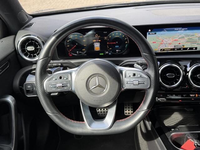 Mercedes-Benz A-KLASSE 250 e AMG Line 18"/360 camera/PDC v+a/Stoelverwarming/Apple Carplay & Android Auto/DAB/Navigatie/Climate