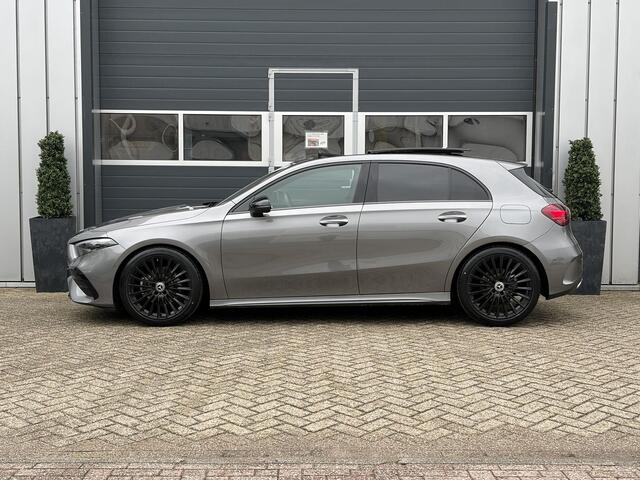 Mercedes-Benz A-KLASSE 180 Star Edition | Keyless | Pano | Sfeer | Camera | Stoel verwarming |