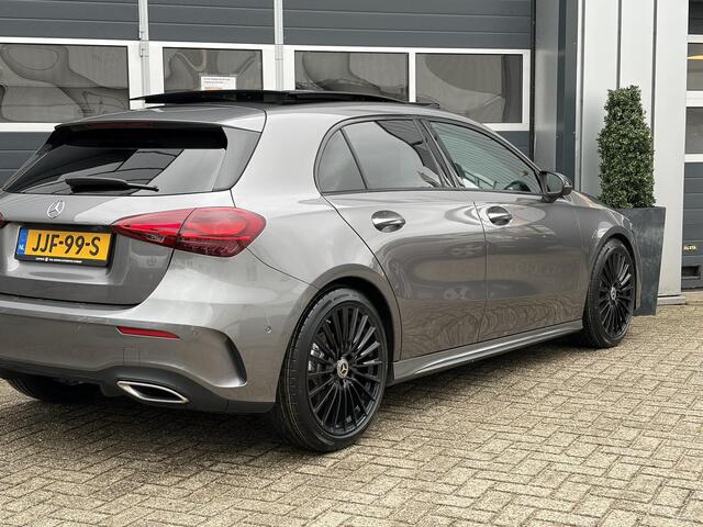 Mercedes-Benz A-KLASSE 180 Star Edition | Keyless | Pano | Sfeer | Camera | Stoel verwarming |