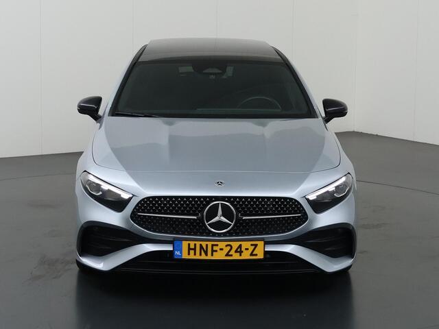 Mercedes-Benz A-KLASSE 180 Business Solution AMG | Panoramadak | Night pakket | Sfeerverlichting |