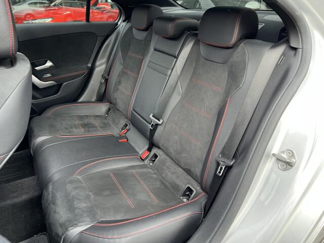 Mercedes-Benz A-KLASSE 220 4MATIC Premium Plus | Nieuw binnen | Pano | Navi | NAP