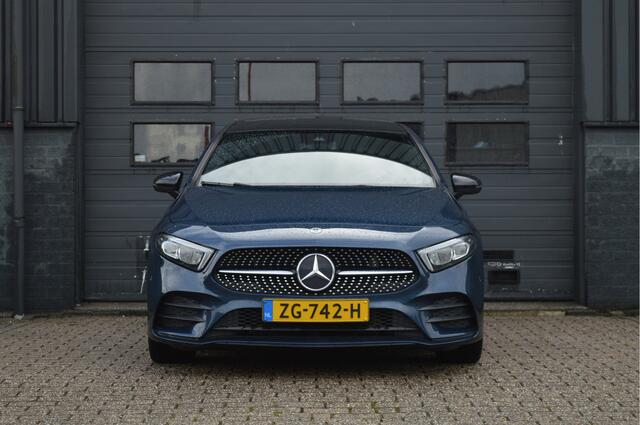 Mercedes-Benz A-KLASSE 200 Business Solution AMG Night Upgrade | PANO | CAMERA | CARPLAY |