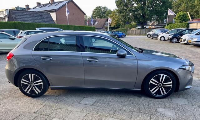 Mercedes-Benz A-KLASSE 160 BNS SOL. LUXURY LED SFEERVERL NAP NL AUTO