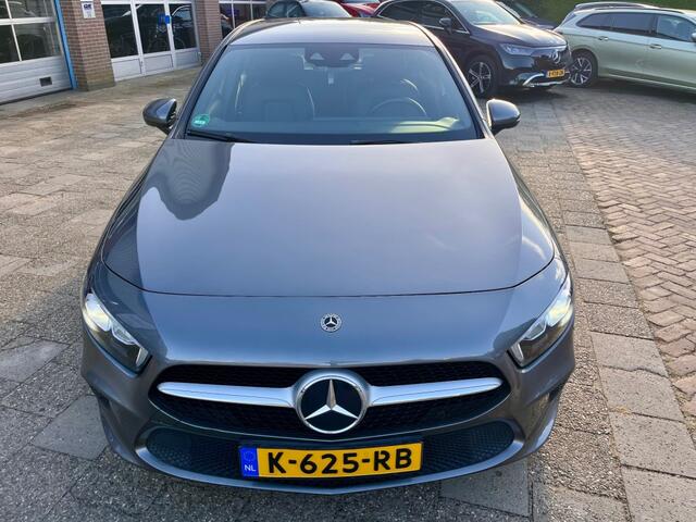 Mercedes-Benz A-KLASSE 160 BNS SOL. LUXURY LED SFEERVERL NAP NL AUTO