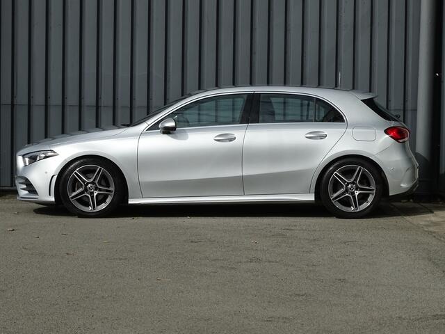 Mercedes-Benz A-KLASSE 200 Business Solution AMG | Wide Screen | High-performance LED
