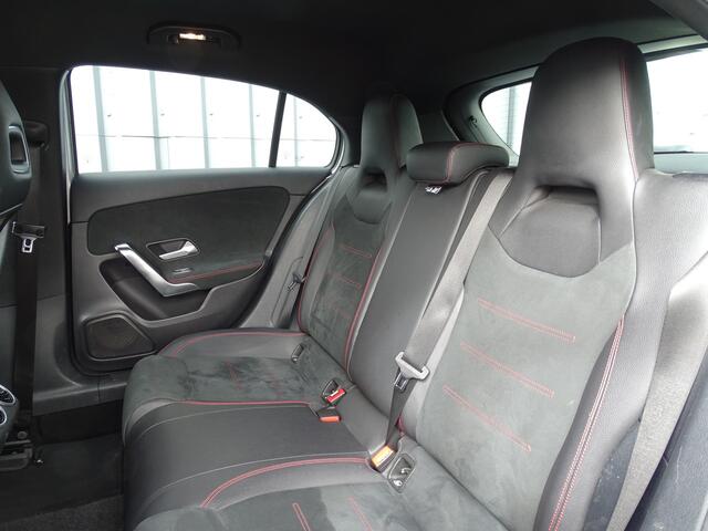 Mercedes-Benz A-KLASSE 200 Business Solution AMG | Wide Screen | High-performance LED