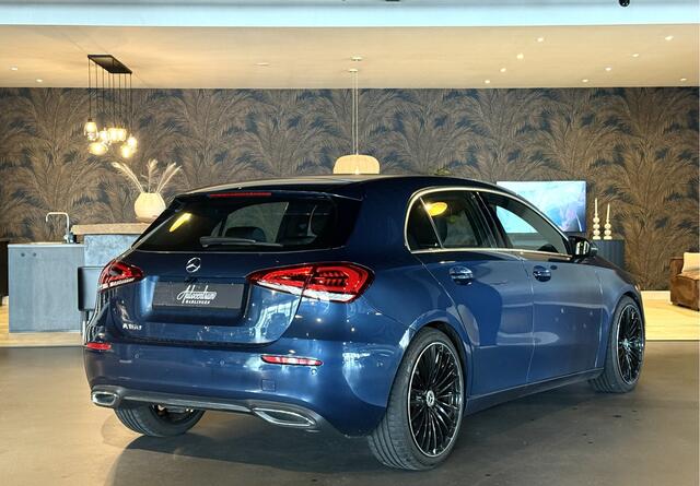 Mercedes-Benz A-KLASSE 160 I WideScreen I 19" I Camera I Sfeerverlichting
