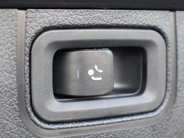 Mercedes-Benz A-KLASSE 180 Star Edition Luxury Line l Trekhaak l Achteruitrij camera l Stoelverwarming l Ambiente lichtpakket