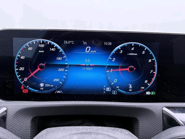 Mercedes-Benz A-KLASSE 180 Business Solution AMG AMG Line | Night Pakket | Panorama Schuif-Kanteldak | Sfeerverlichting | Stoelverwarming | Ledkoplampen. Inclusief 24 maanden Mercedes-Benz Certified garantie voor Europa.