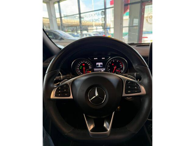Mercedes-Benz A-KLASSE 180 AMG White Art | Automaat | Panoramadak | Achteruitrijcamera | Origineel Nederlands | Cruise control | Climate control | Adaptief onderstel | 18''INCH AMG | Navigatie