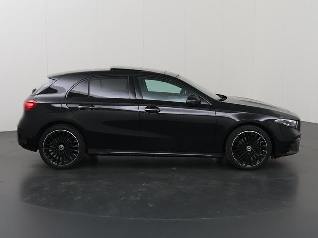Mercedes-Benz A-KLASSE 250 e Business Solution AMG | Panoramaschuifdak | AMG Plus Line | Head up | Nightpakket | 19 inch AMG-velgen |