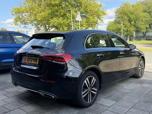 Mercedes-Benz A-KLASSE BWJ 2021 | 250 e 161PK Bus Solution Luxury Lim. | PANO DAK | LEER | TREKHAAK | AMBIENT PAKKET | 2 X STOEL GEHEUGEN | CLIMA | NAVI | PDC 2X | FULL LED | STOELVERW | CRUISE |