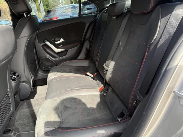Mercedes-Benz A-KLASSE 200 Business Solution VAN: € 26.900- VOOR: € 24.877,- UW HERFSTVOORDEEL: € 2.023,-| ORIG. NL NAP 2E EIG.| 58.000KM!| GLASCOATING| WIDESCREEN| CAMERA| RECENT ONDERHOUD GEHAD, DIRECT LEVERBAAR| AMG | APPLE CARPLAY/ ANDROID AUTO| DODE HOEK SENSOR|