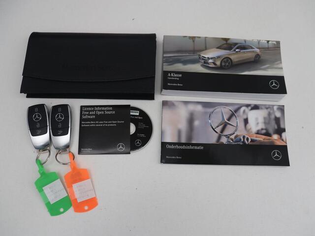 Mercedes-Benz A-KLASSE 200 Business Solution AMG | Pano.Dak | Camera | Navigatie | Apple Carplay | LED
