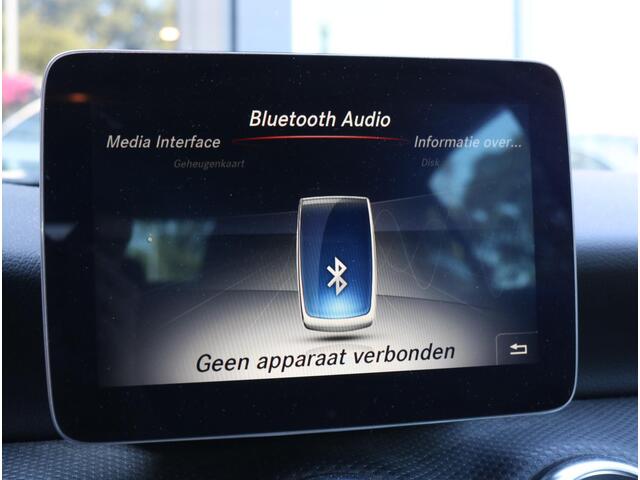 Mercedes-Benz A-KLASSE 180 Business Solution Camera | Stoelverwarming | Navigatie | Led | PDC