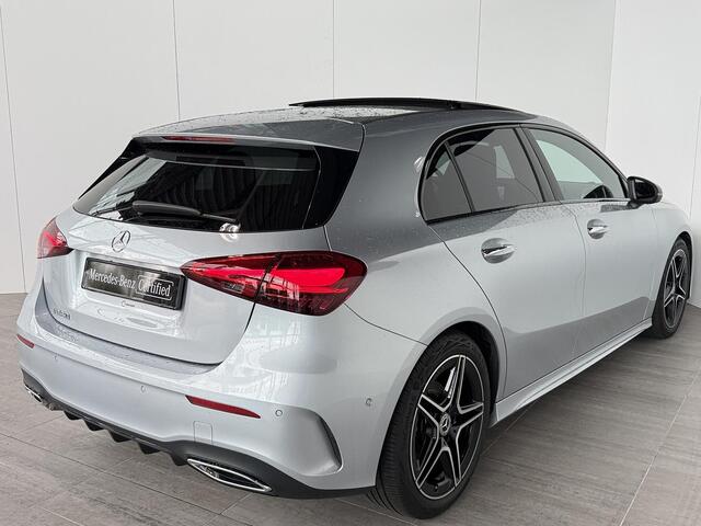 Mercedes-Benz A-KLASSE 180 Business Solution AMG | Panoramadak | Widescreen | Sfeerverlichting | Parkeercamera | Stoelverwarming |