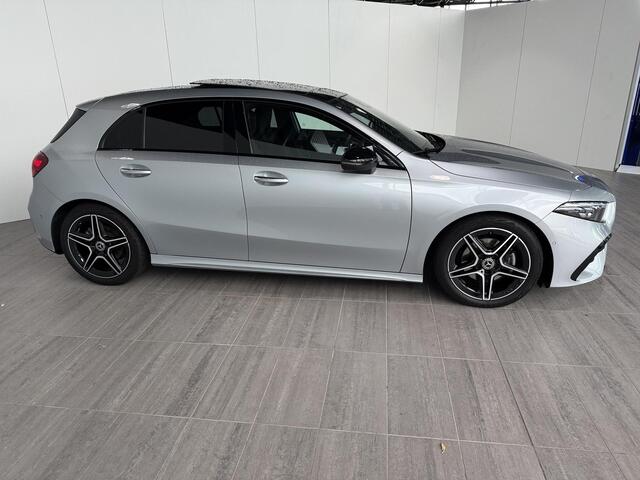 Mercedes-Benz A-KLASSE 180 Business Solution AMG | Panoramadak | Widescreen | Sfeerverlichting | Parkeercamera | Stoelverwarming |