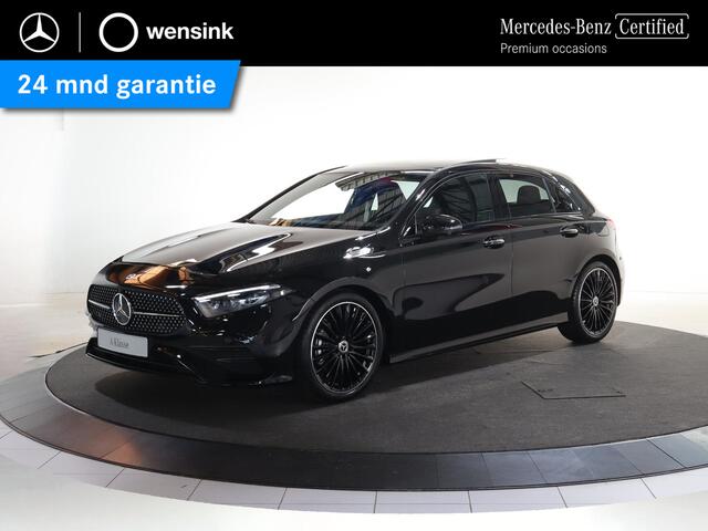 Mercedes-Benz A-KLASSE 180 Business Solution AMG | AMG Line Plus | Premium Plus | Nightpakket | Panoramadak | HUD | Stoelverwarming | 360° Camera | Dodehoekassistent |