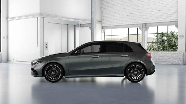 Mercedes-Benz A-KLASSE 180 Business Solution AMG | Panoramadak | Premium Plus | Nightpakket | 19" Multispaak AMG velgen | Stoelverwarming | 360° Camera | HUD |