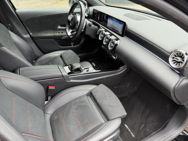 Mercedes-Benz A-KLASSE 220 Launch Edition Premium AMG LED | NAVIGATIE| SFEERVERLICHING |AMG-LINE | PARKEER SENSOREN | STOELVERWARMING |LED KOPLAMPEN | NEDERLANDSE AUTO |