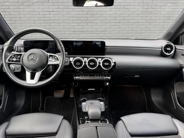 Mercedes-Benz A-KLASSE 250 e Premium I INCL. € 850,00 AFL.KOSTEN + BOVAG GARANTIE