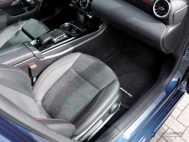Mercedes-Benz A-KLASSE 250 e Business | AMG | Elektr. Pano Dak | Night Pakket | MBUX High End | Aug. Reality | LED | Parkeer Pakket | Zit Comfort Pakket |