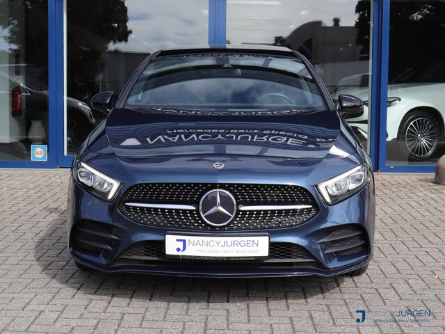 Mercedes-Benz A-KLASSE 250 e Business | AMG | Elektr. Pano Dak | Night Pakket | MBUX High End | Aug. Reality | LED | Parkeer Pakket | Zit Comfort Pakket |