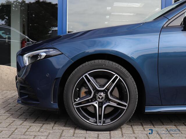 Mercedes-Benz A-KLASSE 250 e Business | AMG | Elektr. Pano Dak | Night Pakket | MBUX High End | Aug. Reality | LED | Parkeer Pakket | Zit Comfort Pakket |