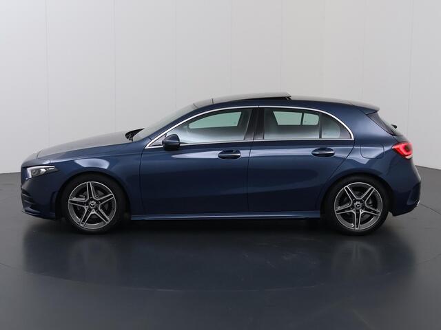 Mercedes-Benz A-KLASSE 180 Premium Plus | AMG | Panoramadak | 360 graden camera | Multibeam Led koplampen | Stoelverwarming |