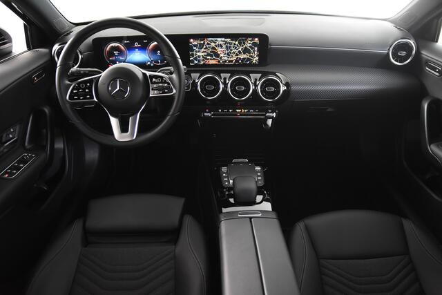 Mercedes-Benz A-KLASSE 180 *1ste Eigenaar*Leer*Stoelverwarming*Navigatie*