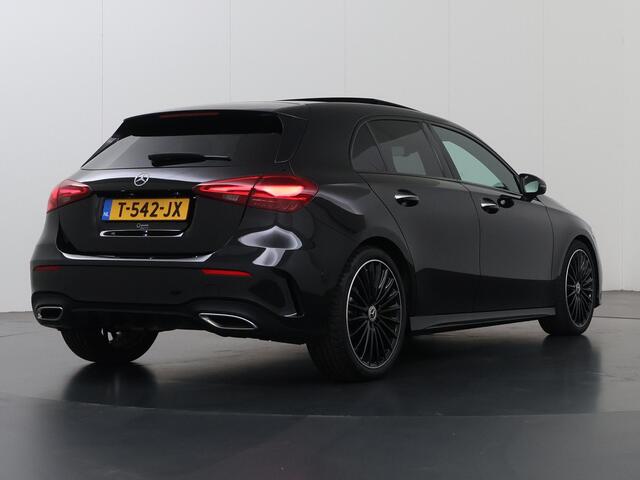 Mercedes-Benz A-KLASSE 180 AMG Line | Panoramadak | Matrix Led koplampen | Sportstoelen | Adaptieve Cruise control |