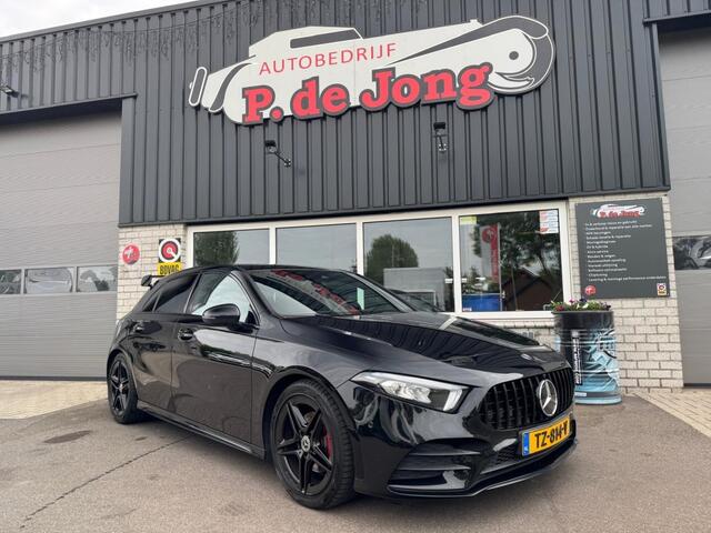 Mercedes-Benz A-KLASSE 200 AMG Aeropakket Panorama Alcantara Camera ACC origineel Nederlands!