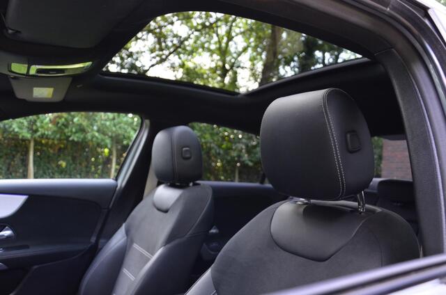 Mercedes-Benz A-KLASSE 250 e Business Solution AMG Automaat/Led/Navi/Pdc/Ecc/Panoramadak/Achteruitrijcamera/Stoelverwarming/Cr-Controle/Privacy-Glass/Lmv/19-Inch Lmv/ Elektrisch verstelbare voorstoelen met geheugenfunctie/360°-camera