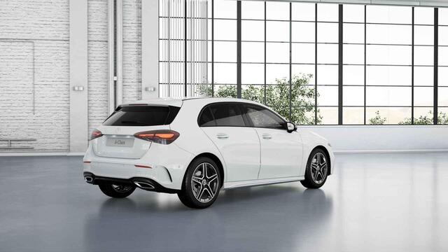 Mercedes-Benz A-KLASSE 180 Business Solution AMG | Panoramadak | Night | Keyless | Multibeam | Stoelverwarming |