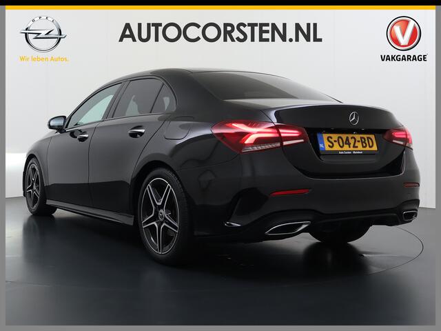 Mercedes-Benz A-KLASSE Sedan 180 Automaat AMG Line Night Premium Stoelverwarming Camera Apple Carplay Android Auto Navi Ecc Keyless-go Pdc Cruise Control Regensensor Privacy Glas Led-High Performance Isofix Bluetooth DAB 1e Eigenaar Origineel Nederlandse Auto