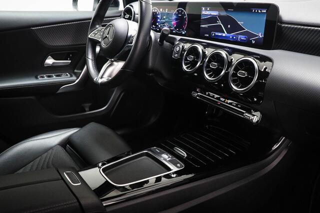 Mercedes-Benz A-KLASSE 180 Business Line | HALF LEDER | STOELVERWARMING | DAB | CAMERA