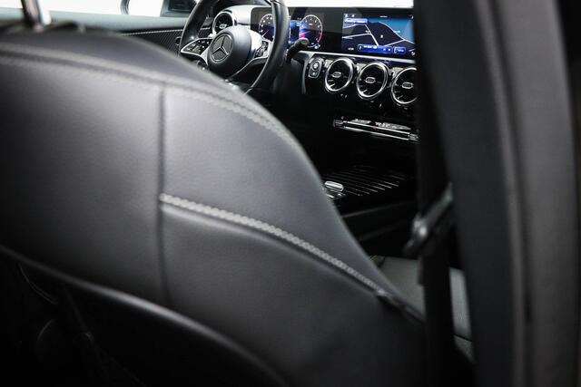 Mercedes-Benz A-KLASSE 180 Business Line | HALF LEDER | STOELVERWARMING | DAB | CAMERA