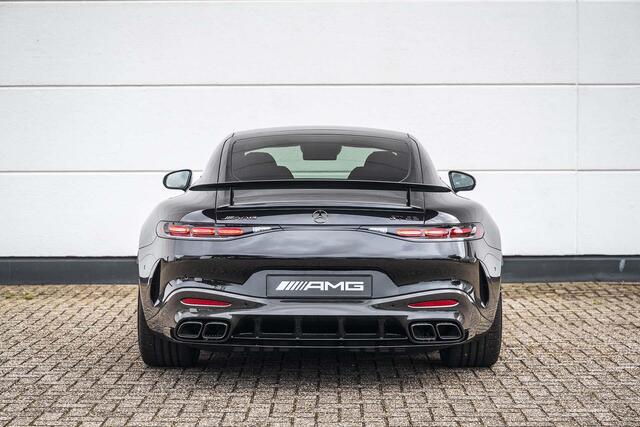 Mercedes-Benz AMG-GT AMG 63 4MATIC+ Premium Plus pakket | keramische remmen | Head-up display | Burmester High-End 3D | AMG Carbon Interieur en Exterieur Pakket | 2+2 concept | Liftsysteem | AMG Performance sportstoelen |