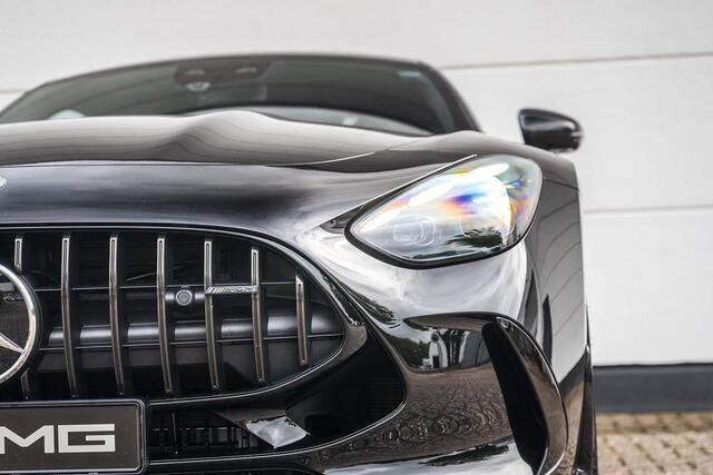 Mercedes-Benz AMG-GT AMG 63 4MATIC+ Premium Plus pakket | keramische remmen | Head-up display | Burmester High-End 3D | AMG Carbon Interieur en Exterieur Pakket | 2+2 concept | Liftsysteem | AMG Performance sportstoelen |