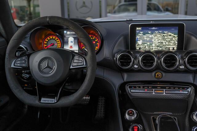 Mercedes-Benz AMG-GT R 4.0 V8 585pk GTR NLauto Keramisch Bucket seats Carbonpakket Burmester Camera DAB CommandOnline