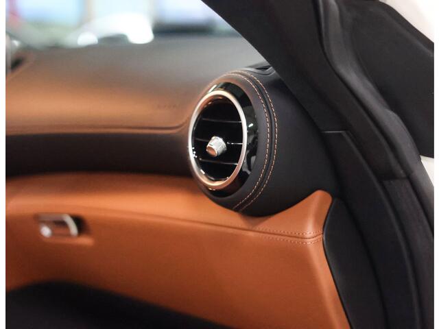 Mercedes-Benz AMG-GT C Roadster | Airscarf - Dynamic+ - Burmester