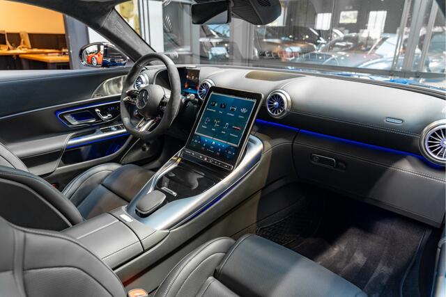 Mercedes-Benz AMG-GT GT63 Carbon Keramisch Burmester 4MATIC+ AMG 63 4MATIC+ AMG Aerodynamics Package